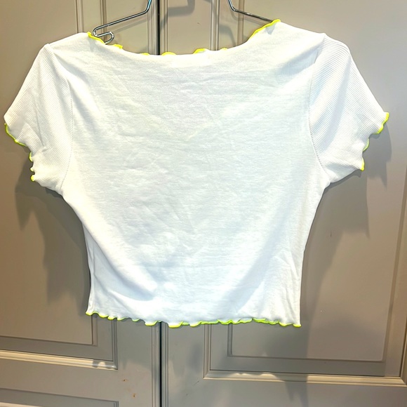 Illa Illa large white crop top with neon yellow - Picture 3 of 3
